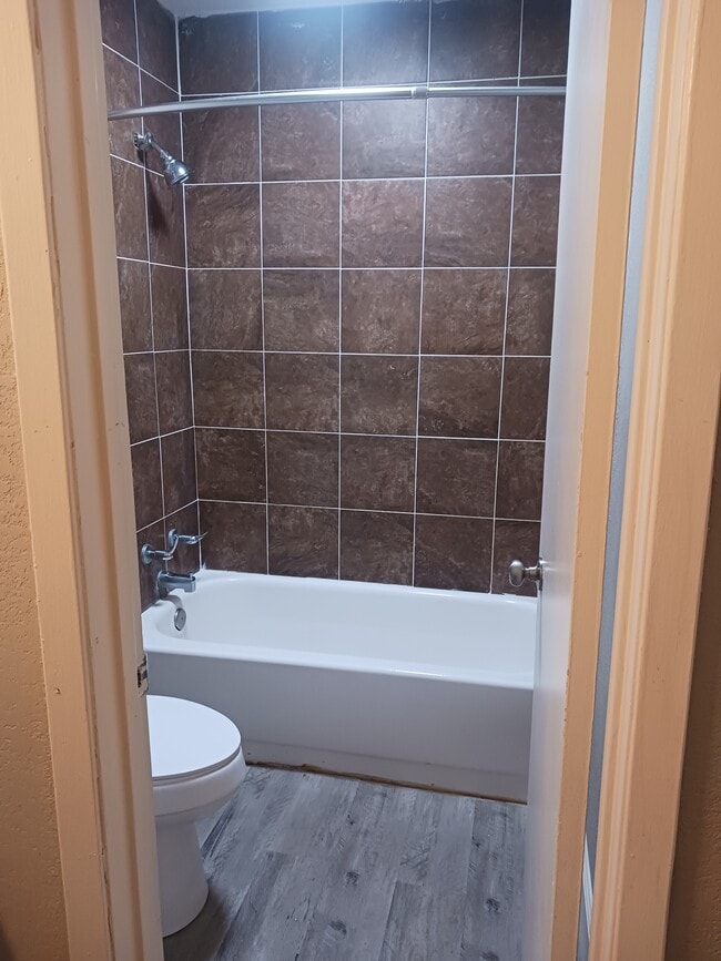 Photo - Pines Apartments