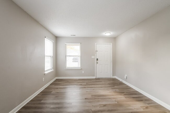 Photo - 8039 Corktree Dr