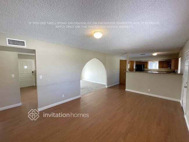 Photo - 626 E Via Elena St