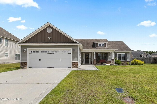 Building Photo - 640 Arabella Dr Rental