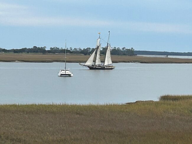 Photo - 1 Marina Dr Unit 310Ariverwatchcondo