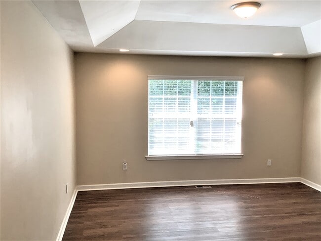 Photo - 108 River Watch Dr