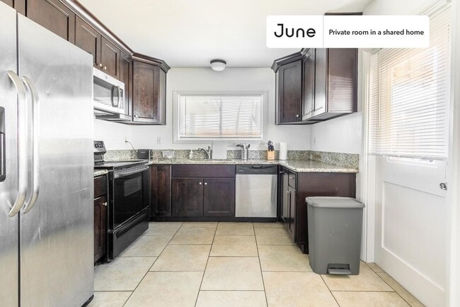 Photo - Room in Shared 7 bed/3 bath home Unit F