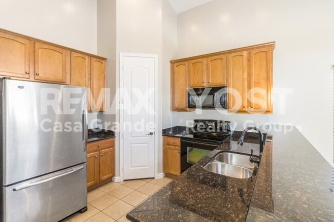 1225 Prickly Pear St