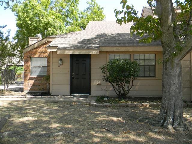 Photo - 809 Windcrest Dr