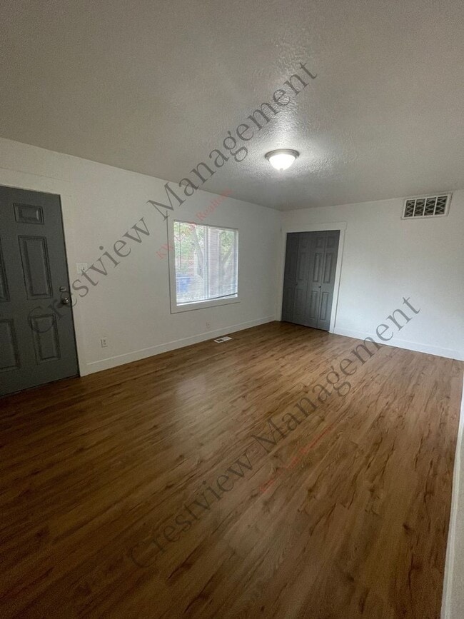 Photo - 452 E Lambourne Ave Unit A