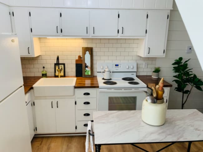 Photo - 5340 Notre Dame Ave