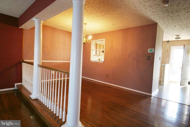 Photo - 3340 Hollow Ct