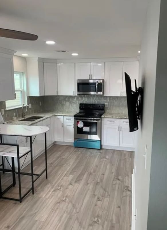 Photo - 2421 S Roman St