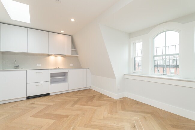 Photo - 461 Massachusetts Ave Unit 15