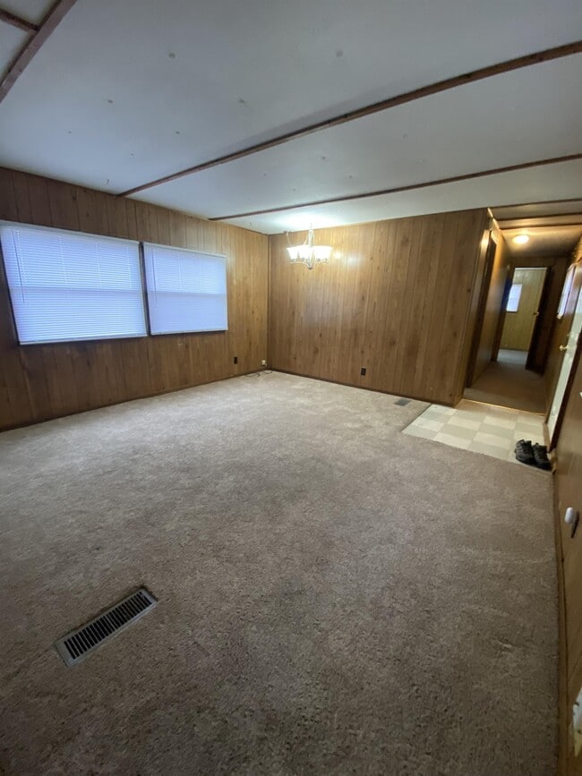 Building Photo - 74980 444th Rd