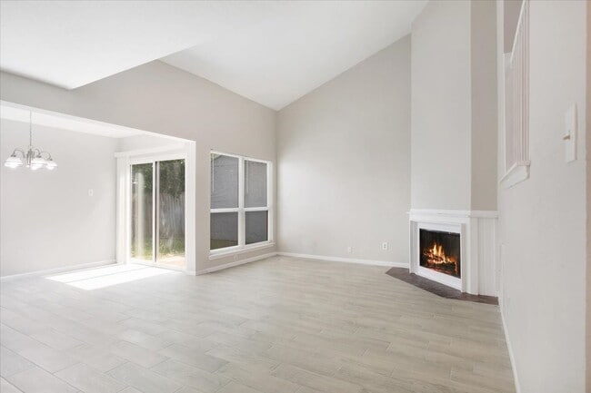 10254 Bridgeland Ln