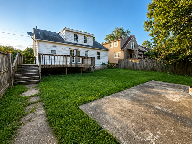 Photo - 430 Gibson Ave
