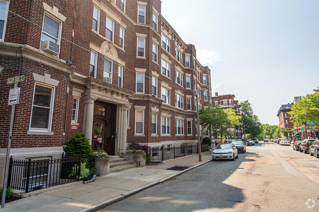 Building Photo - 108 Jersey St Unit 108 Jersey St. Rental