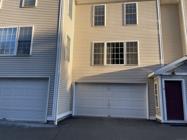 Photo - 32 Oil Mill Rd Condo Unit 14