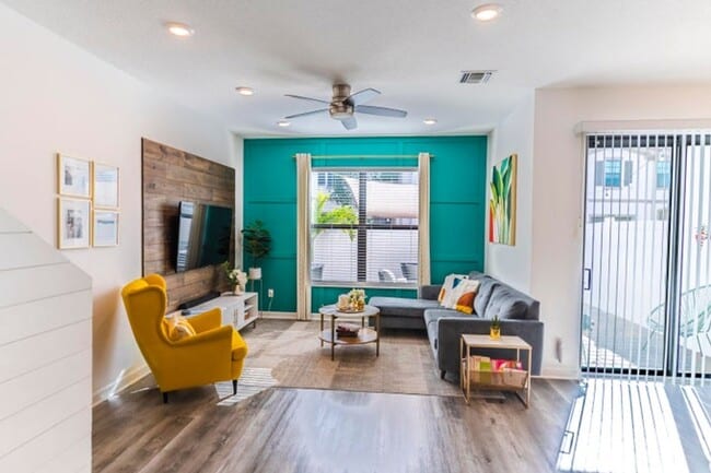 Photo - 2025 Sugar Maple Dr