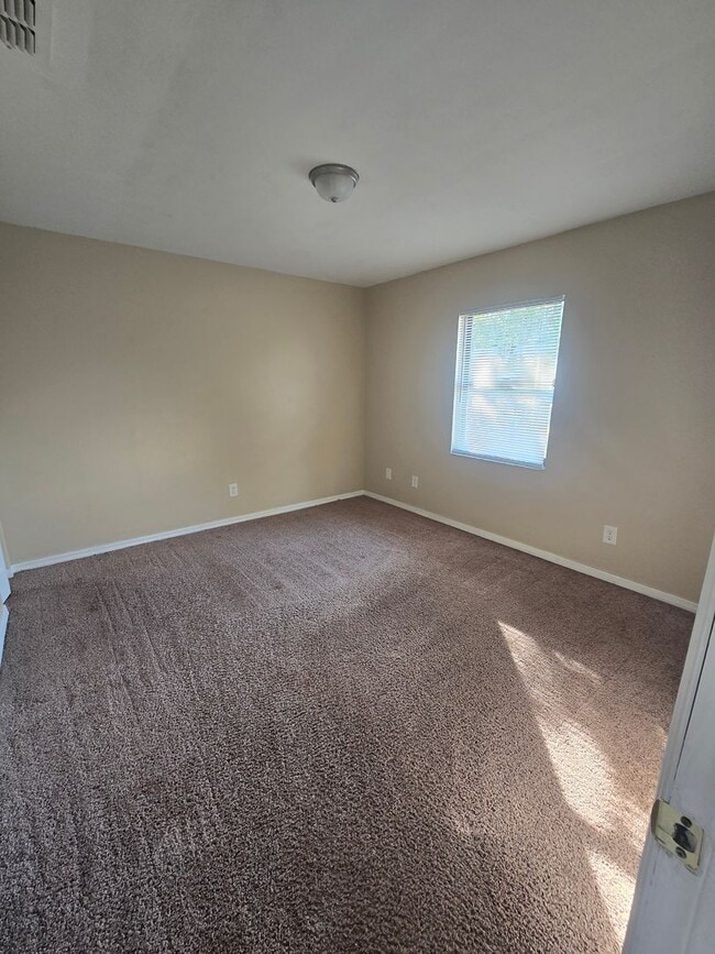 Photo - 609 N Palm Dr