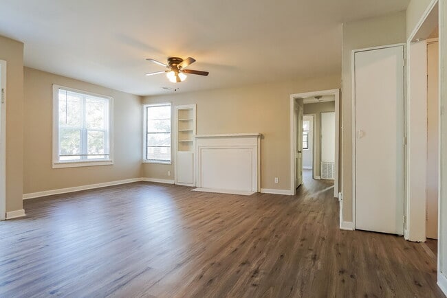 Photo - 700 Robison Dr