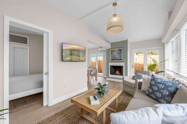 Photo - 637 S Orlando Ave Unidad ID1347290P