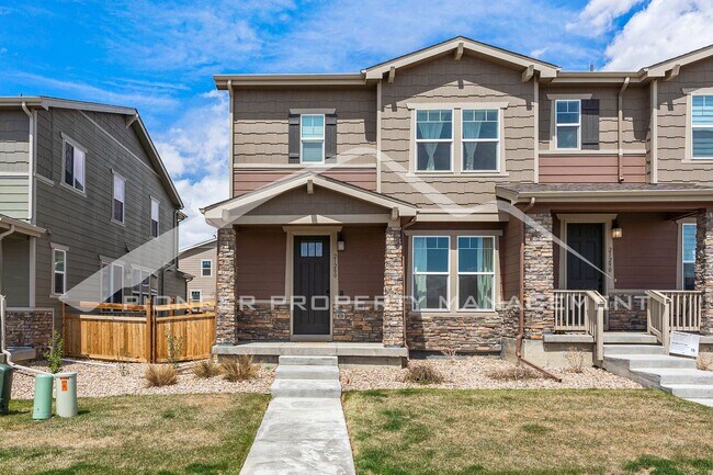 Modern Townhome with spacious rooms and Ce... - Modern Townhome with spacious rooms and Ce...