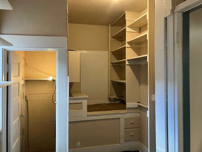 Photo - 1707 W Mansfield Ave