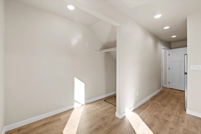 Photo - 7875 28th St