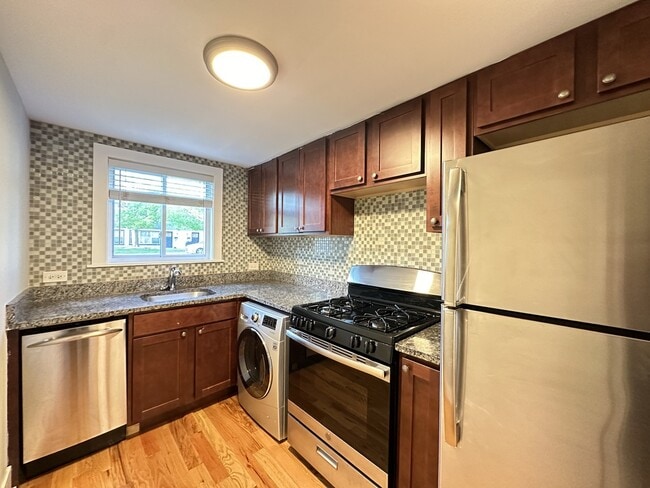 Photo - 432 Elm Pl Unit 211