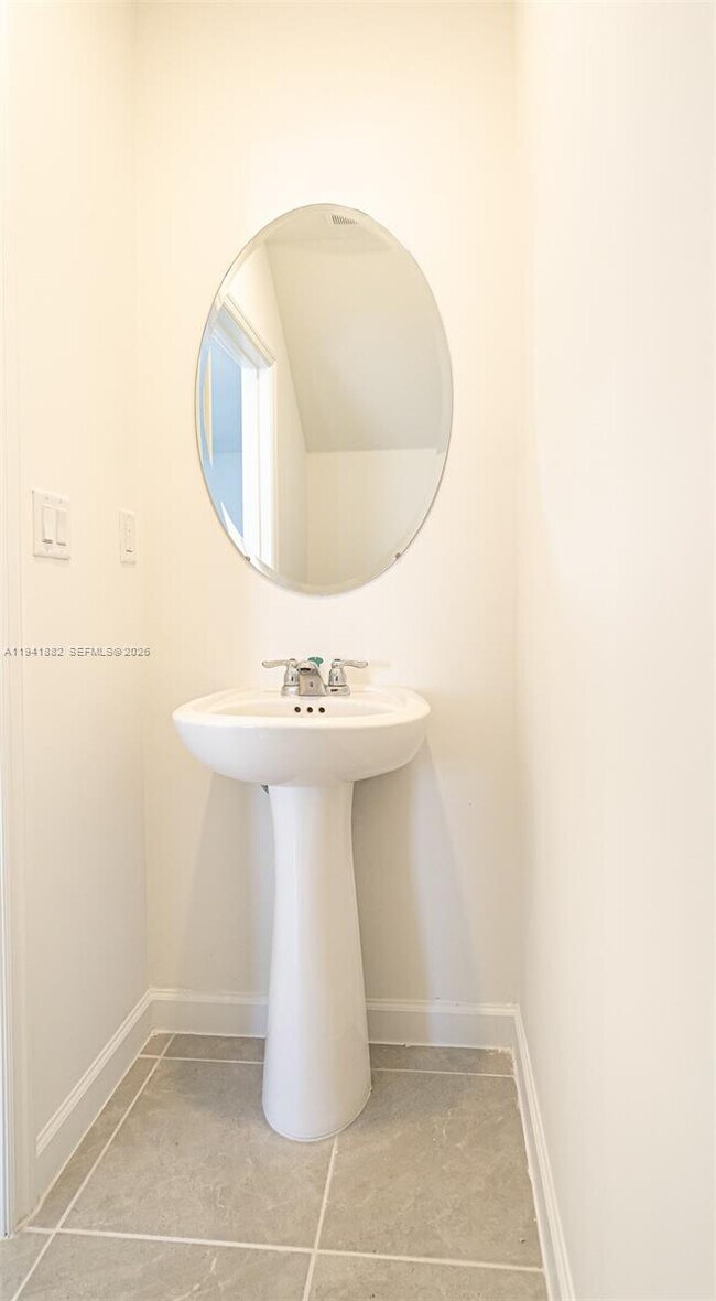 Photo - 26460 SE 27th Dr