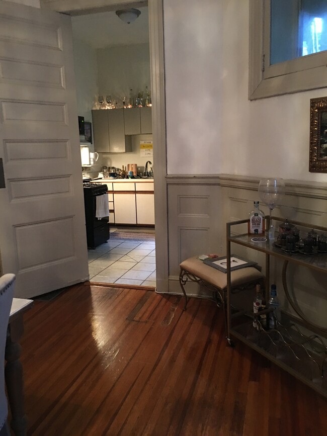 Photo - 324 Colonial Ave Unit Apt 1