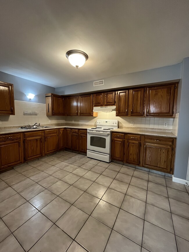 Building Photo - 120 15th St Unit #4