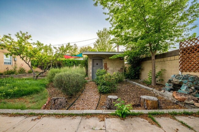 Photo - Classic Stamm Home in Casa Alegre