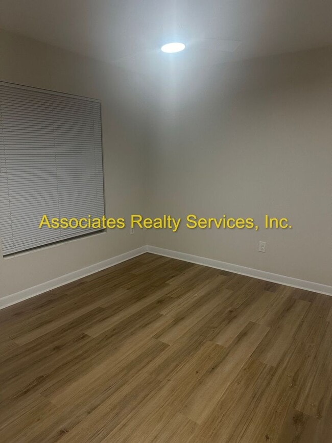 Photo - Remodeled 4BD/2BA Home with Den in Northwood!