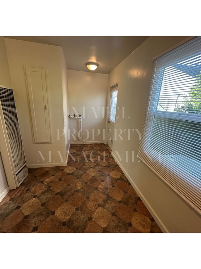 Photo - 1021-1023 Enslen Ave Unit 1021