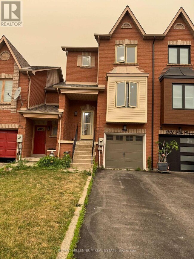 Photo - 229 Kelso Crescent