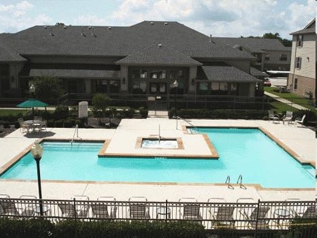 Photo - Pinnacle Pointe Apartments