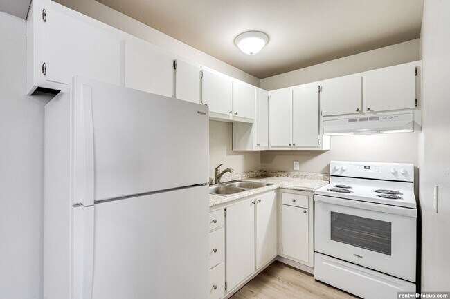 Photo - 671 S. Western Ave.