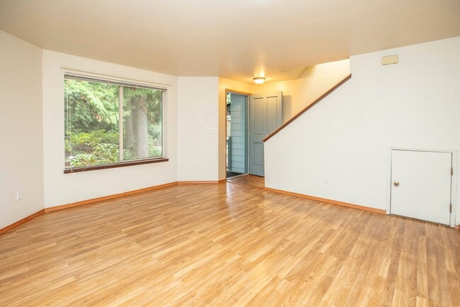 Photo - Cute Two Bedroom and Two Bath Townhome Located Just Minutes from the Clinton Ferry!