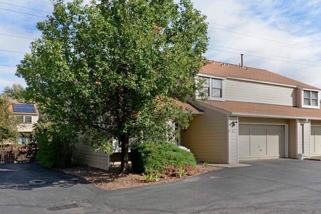Building Photo - 6869 W 10th Ave Rental