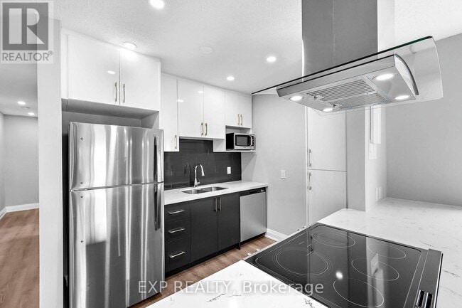 Photo - 529 Elm St