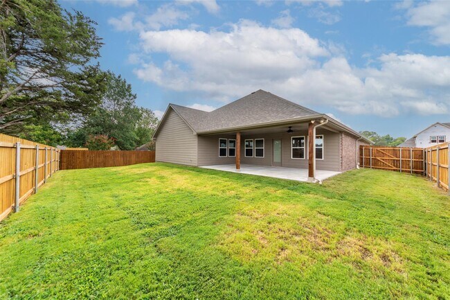 Photo - 5007 Peacock Ln