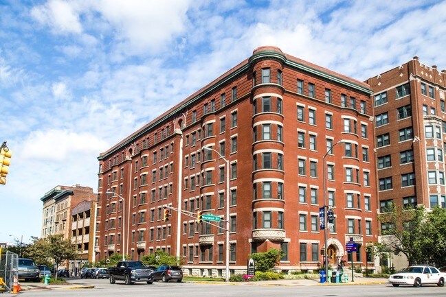 Blacherne Apartments - Blacherne Apartments