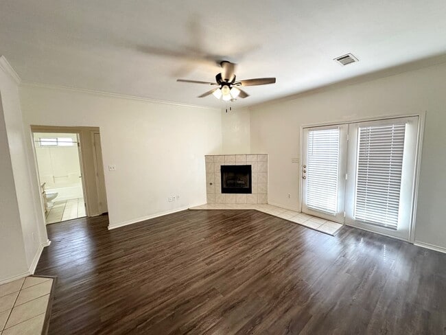 Photo - Duplex for Rent 3/2 in Midland Texas