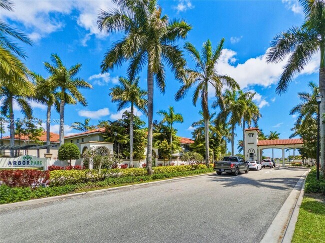 Photo - 6011 Woods Edge Cir