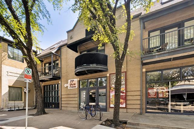 Building Photo - 2802 Greenville Ave Unit B