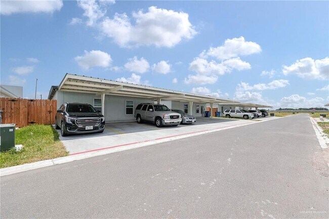Photo - 16 Country Club Dr Unit 1