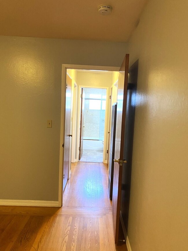 Photo - 2941-2945 Carmel St Unit 2943
