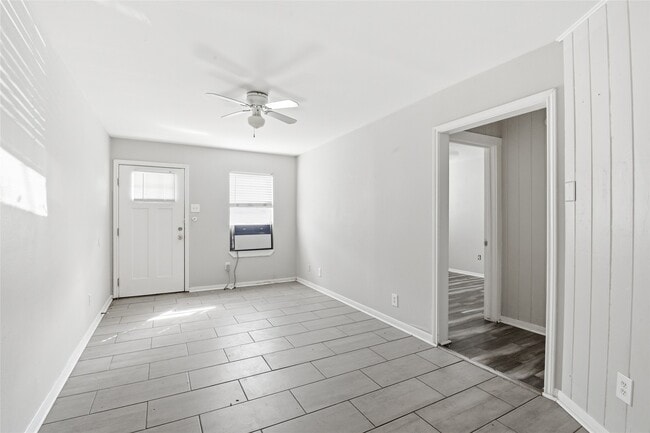 Photo - 5010 Ennis St Unit 3