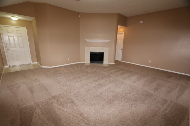 Photo - 5911 S Brenwood Dr