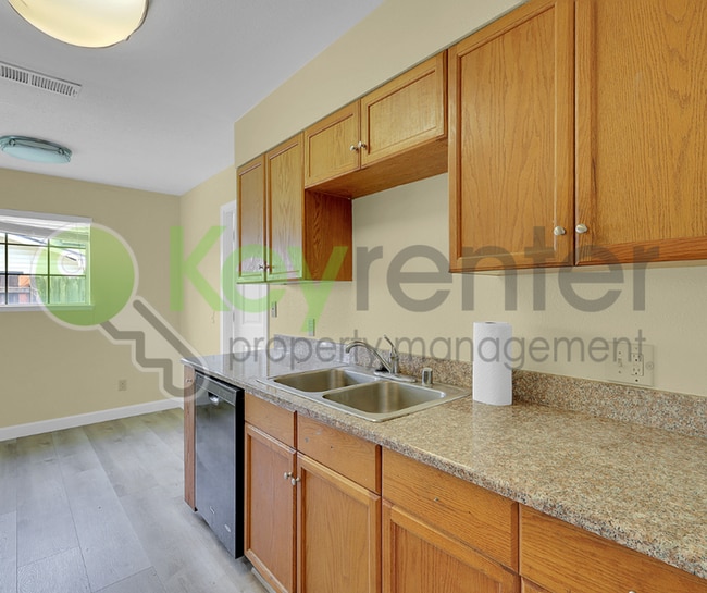 Photo - 6363 Eldon Ave