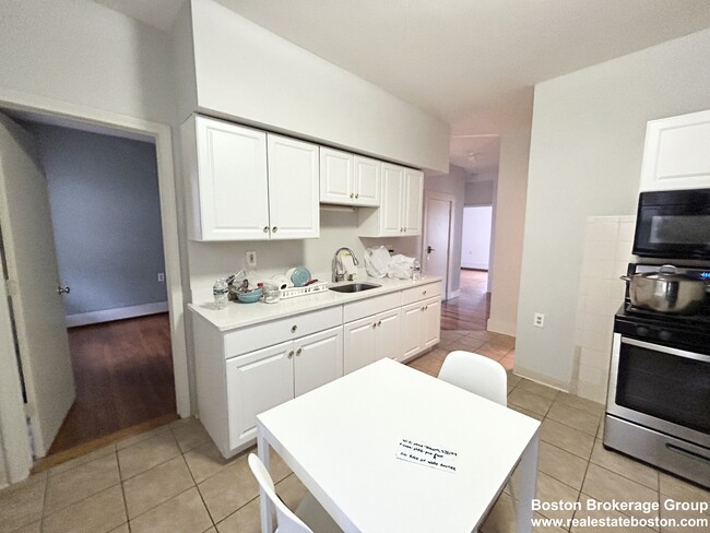 Photo - 96 E Cottage St